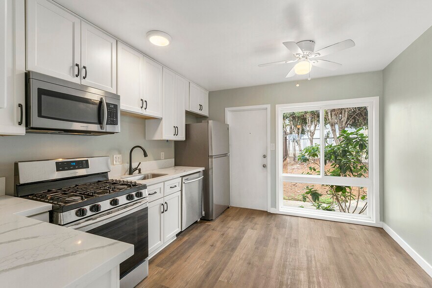 More Photos Of 4924-4926 Iroquois Ave, San Diego Specialty For Sale