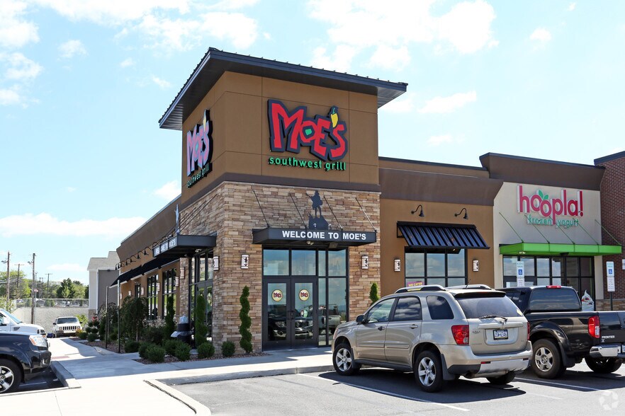 More Photos Of 101-119 Bear Creek Blvd, Wilkes Barre Freestanding For Lease