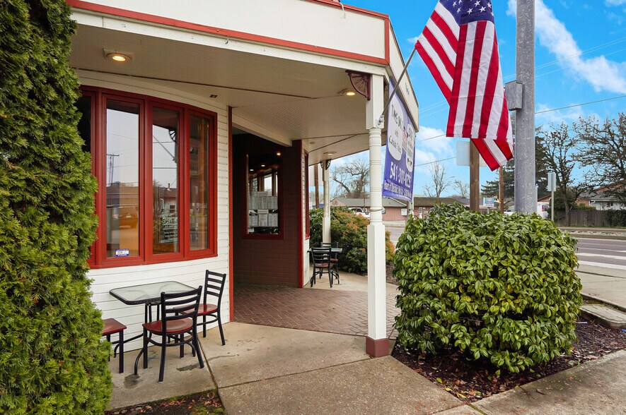 More Photos Of 1644 Main St, Philomath General Retail For Sale