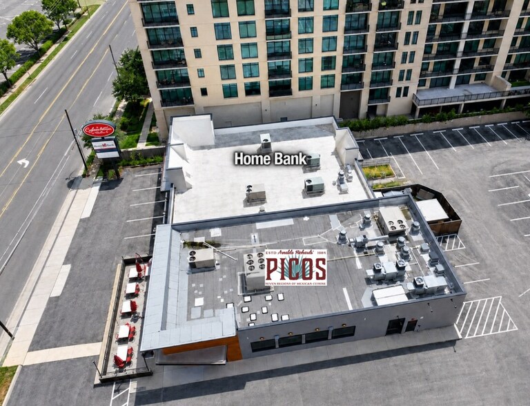 More Photos Of 3734-3740 Westheimer Rd, Houston Freestanding For Sale