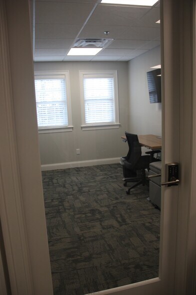 More Photos Of 60 Munson Meeting Way, Chatham Coworking Space