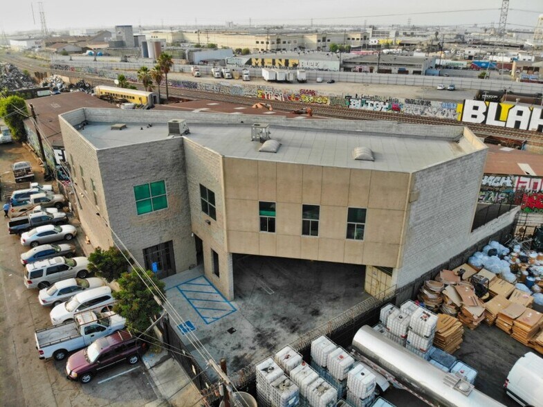 More Photos Of 2890 E Pico Blvd, Los Angeles Light Distribution For Lease