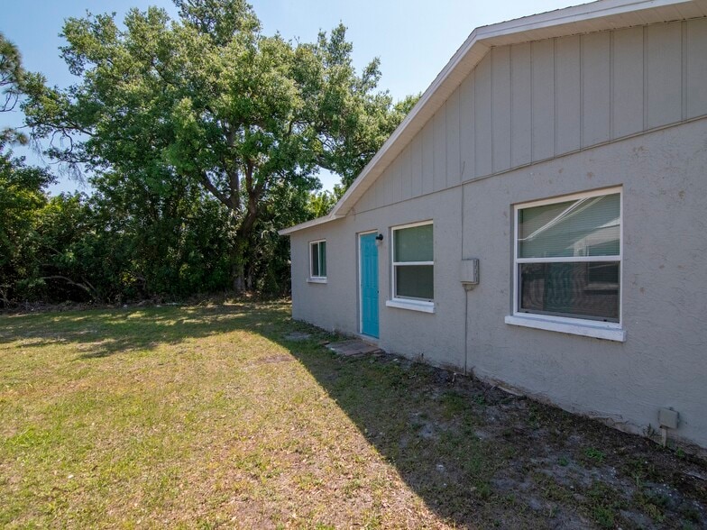 More Photos Of , Bradenton Multifamily For Sale