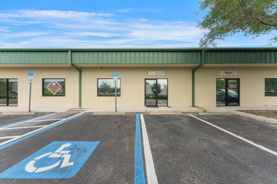 More Photos Of 8221-8239 Blaikie Ct, Sarasota Warehouse For Sale