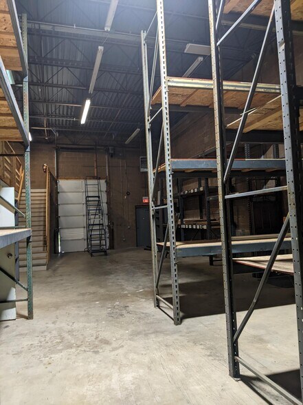 More Photos Of 50 Skeeter, Washington Township Showroom For Lease