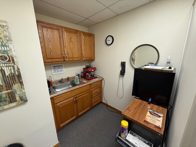 More Photos Of 1000 Germantown Pike, Plymouth Meeting Medical For Sale