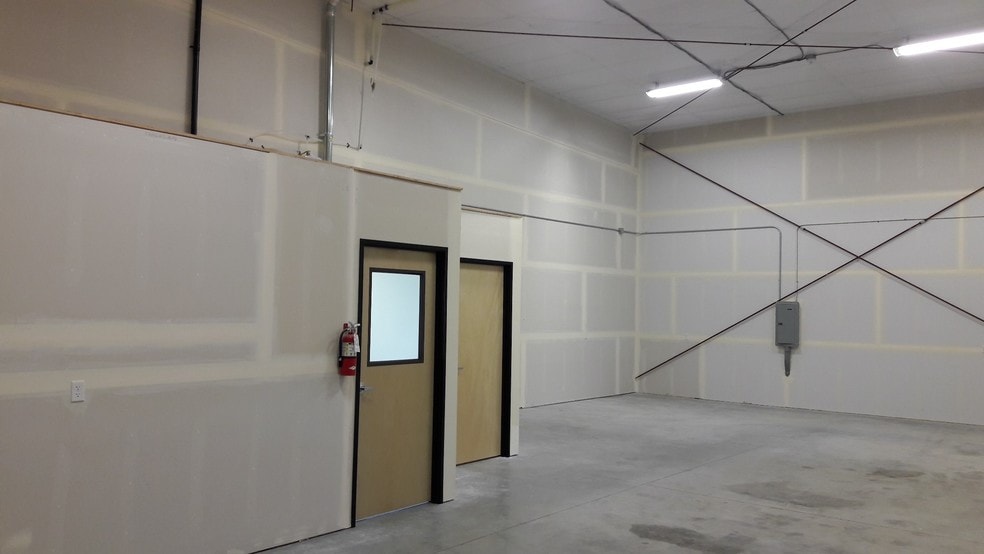 More Photos Of 5305 NE 121st Ave, Vancouver Unknown For Lease