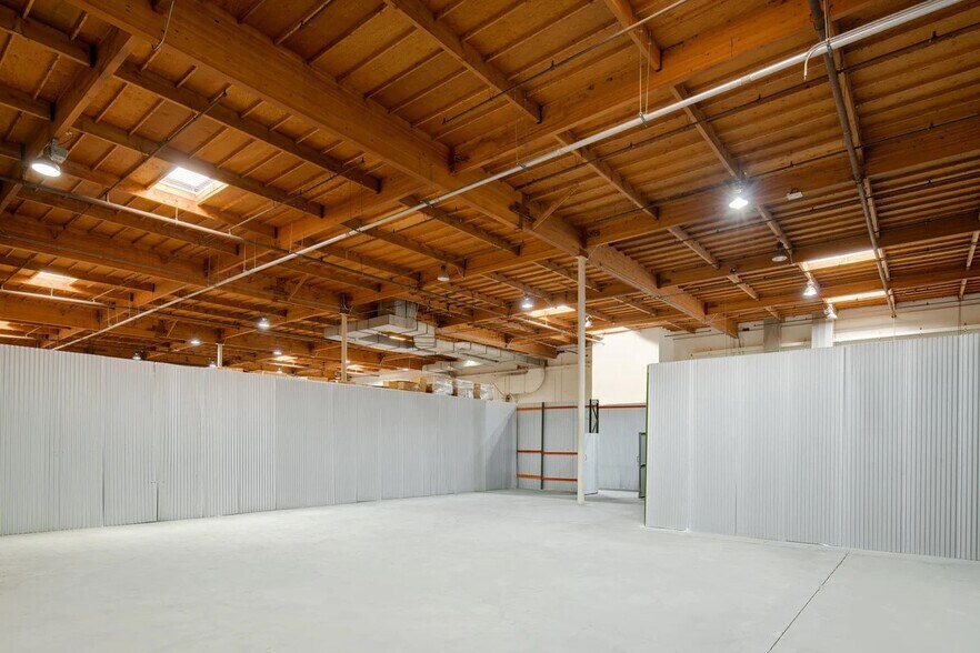 More Photos Of 3320 Lincoln Ave, Tacoma Warehouse For Lease