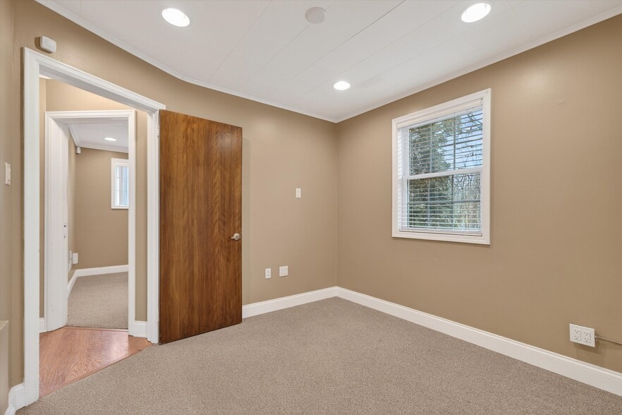 More Photos Of 201 Homestead Ave, Maybrook Office For Sale