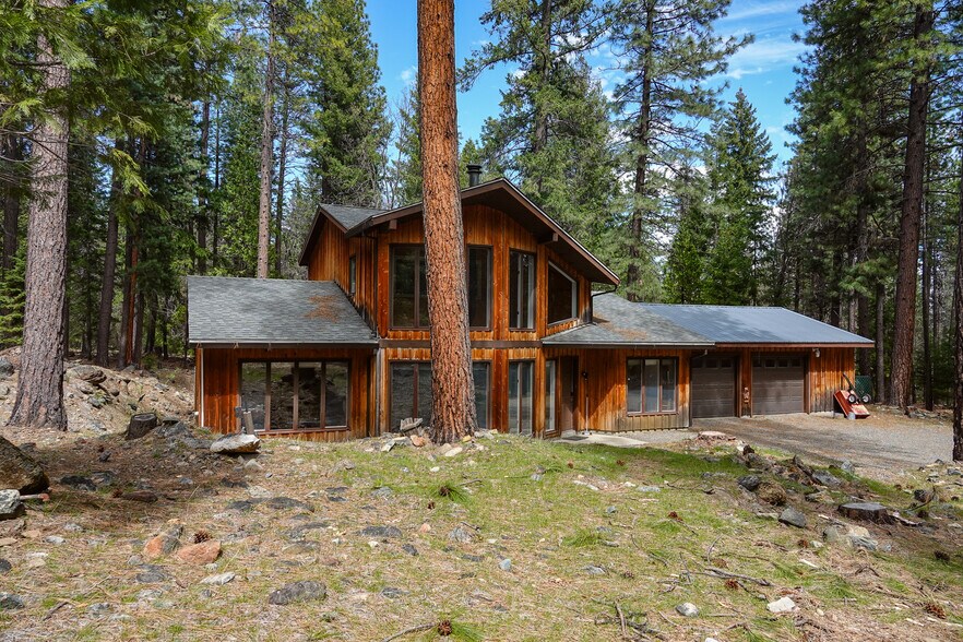 Primary Photo Of 9936 Sniktaw Ln, Fort Jones Land For Sale