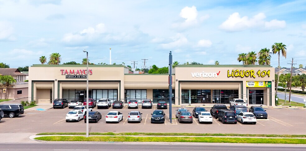 More Photos Of 2017 S 10th St, McAllen Storefront For Lease