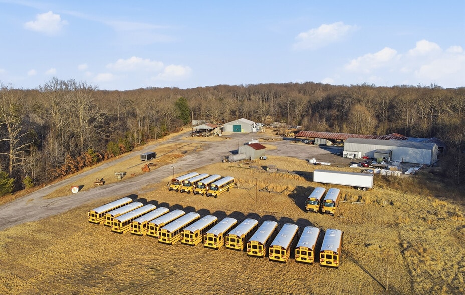 More Photos Of 1341-1351 W Central Ave, Davidsonville Warehouse For Lease