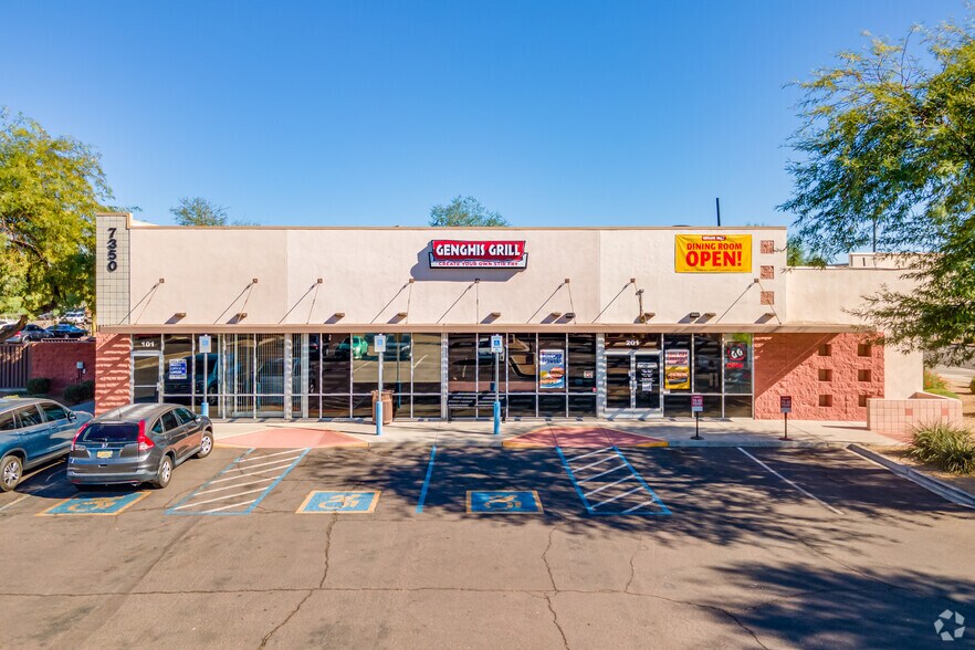 More Photos Of 7320-7340 W Bell Rd, Glendale Unknown For Lease