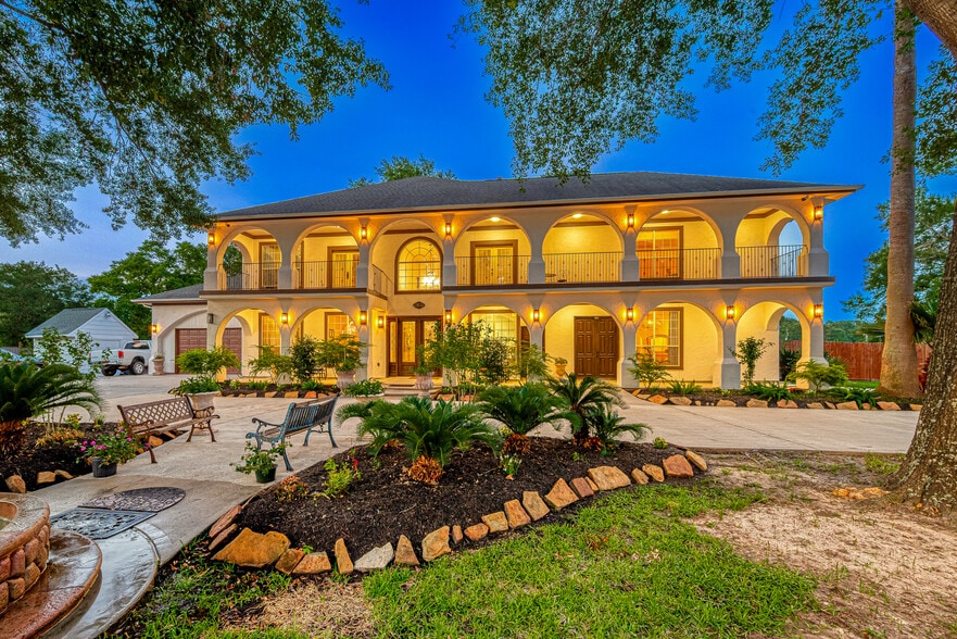More Photos Of 21832 Rayford Rd, Humble Office For Sale