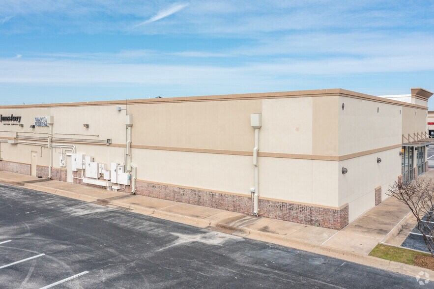 More Photos Of 6501-6887 Highway 6 N, Houston Unknown For Lease