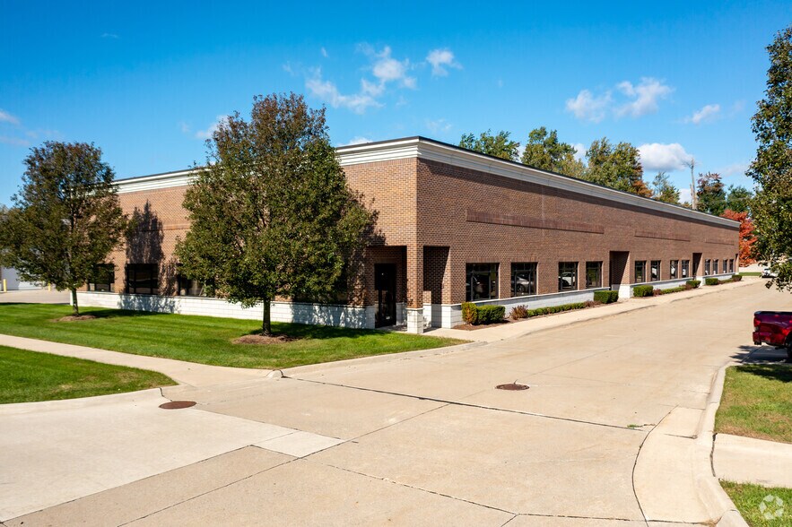 Primary Photo Of 16145-16185 Leone Dr, Macomb Township Warehouse For Lease