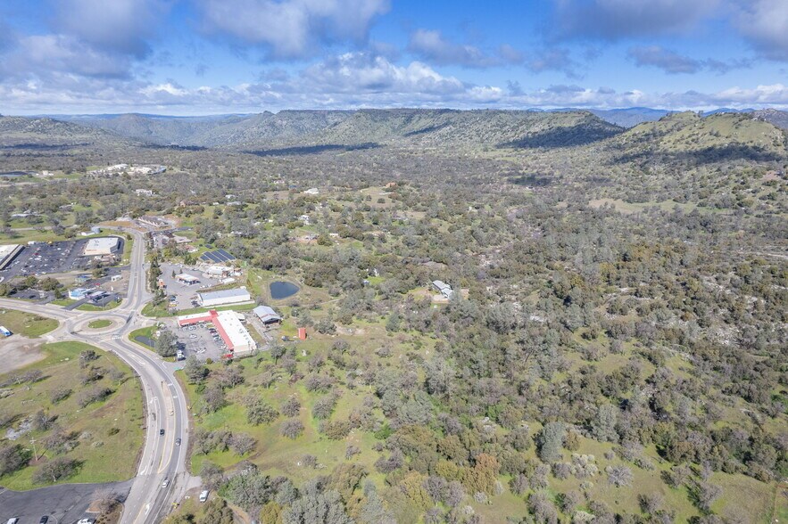 More Photos Of 29645 Auberry Rd, Prather Land For Sale