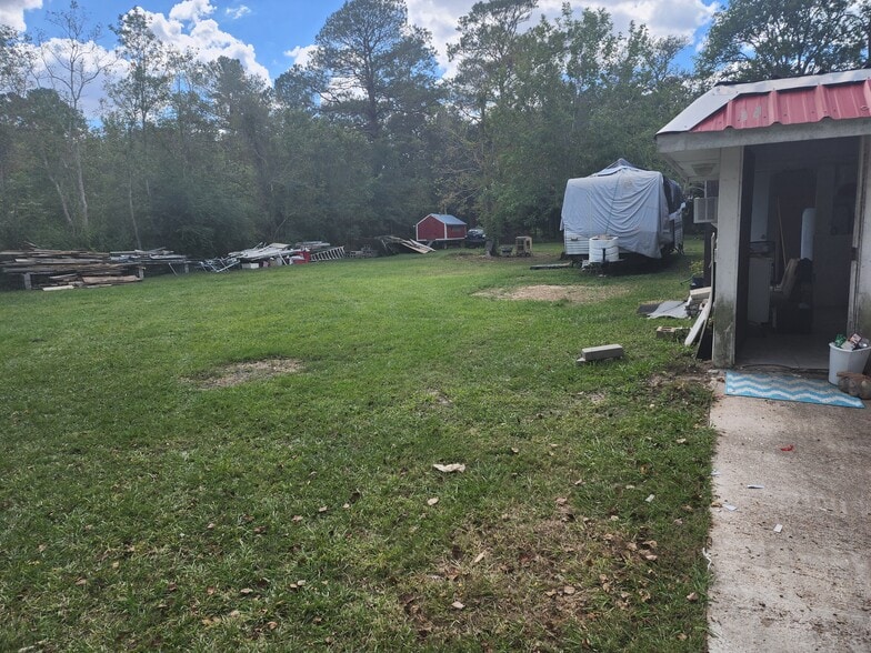 More Photos Of 9618 FM 1462 Rd, Alvin Convenience Store For Sale