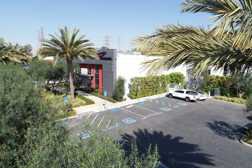 More Photos Of 17036 Avalon Blvd, Carson Manufacturing For Sale