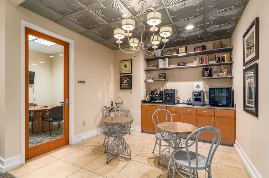 More Photos Of 280 S Ronald Reagan Blvd, Longwood Medical For Sale