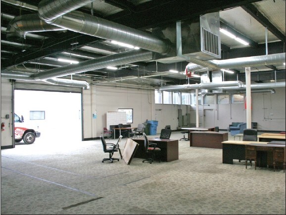 More Photos Of 4019 Transport St, Palo Alto Warehouse For Lease
