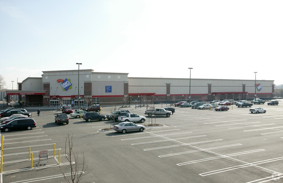 More Photos Of 5201 N Belt Hwy, Saint Joseph Unknown For Lease