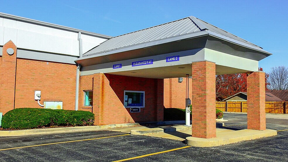 More Photos Of 900 Union Blvd, Englewood Drugstore For Lease