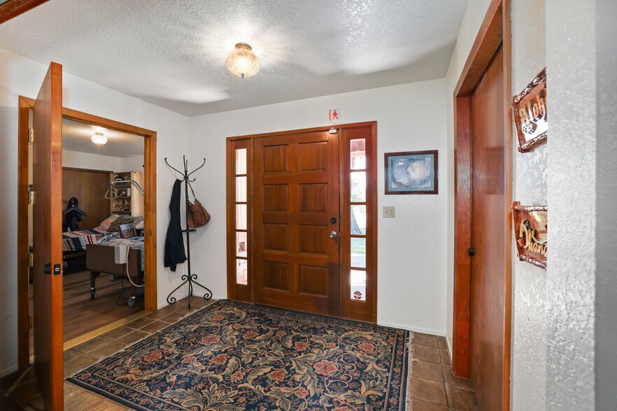 More Photos Of 13765 Lisa Way, Red Bluff Assisted Living For Sale