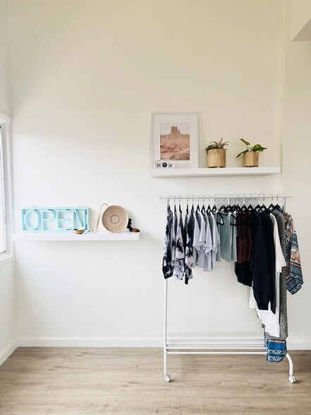 More Photos Of 22430 W Old Highway 66, Seligman Hotel For Sale