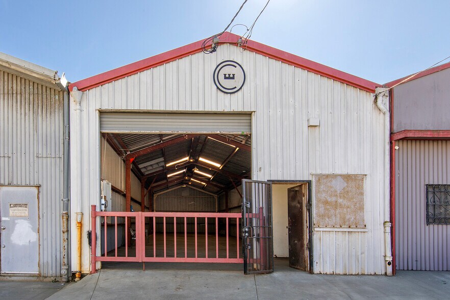 More Photos Of 1359 Van Dyke Ave, San Francisco Warehouse For Sale