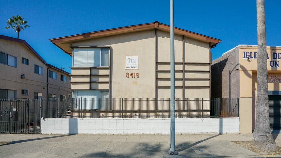 More Photos Of 8419-8425 S Western Ave, Los Angeles Apartments For Sale