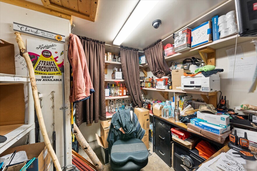 More Photos Of 7000 Graves Creek Rd, Lolo Bar For Sale