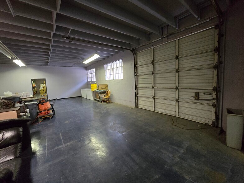 More Photos Of 781-783 W Front St, Covina Warehouse For Sale
