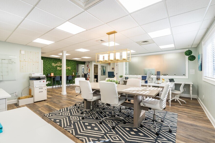 More Photos Of 10 W Hanover Ave, Randolph Office For Lease