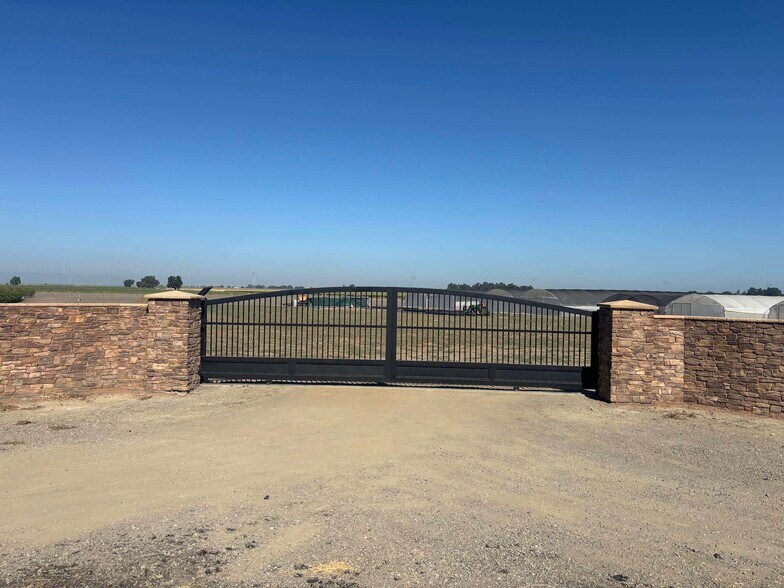 More Photos Of Fruchtenicht @ Wilson Bend Rd, Meridian Land For Sale