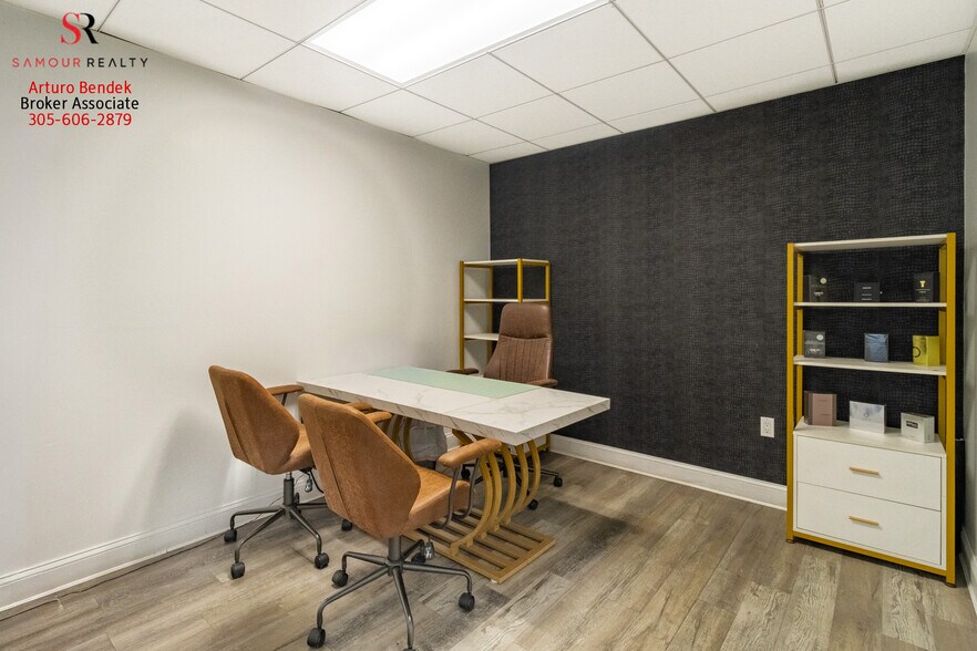 More Photos Of 3317-3347 NW 74th Ave, Miami Warehouse For Sale