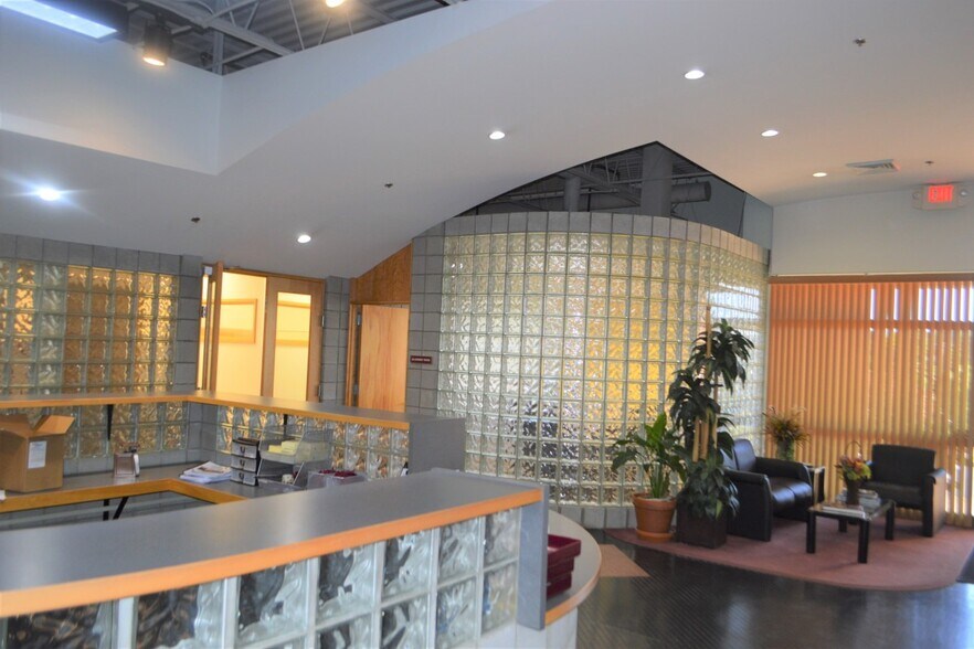 More Photos Of 634 Alpha Dr, Pittsburgh Office For Lease