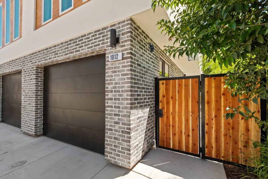 More Photos Of 1012 Uptown Aly, Sacramento Multifamily For Sale
