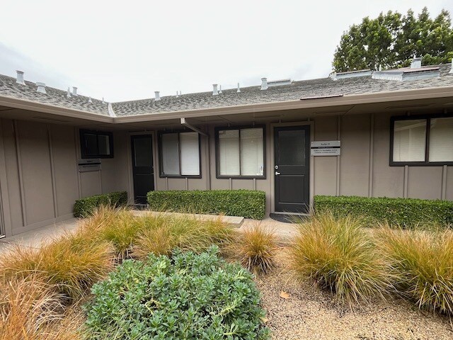 Primary Photo Of 26365 Carmel Rancho Blvd, Carmel Medical For Lease