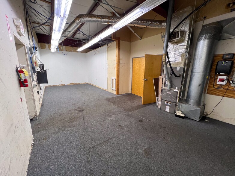 More Photos Of 2177-2181 W Broad St, Athens Freestanding For Lease