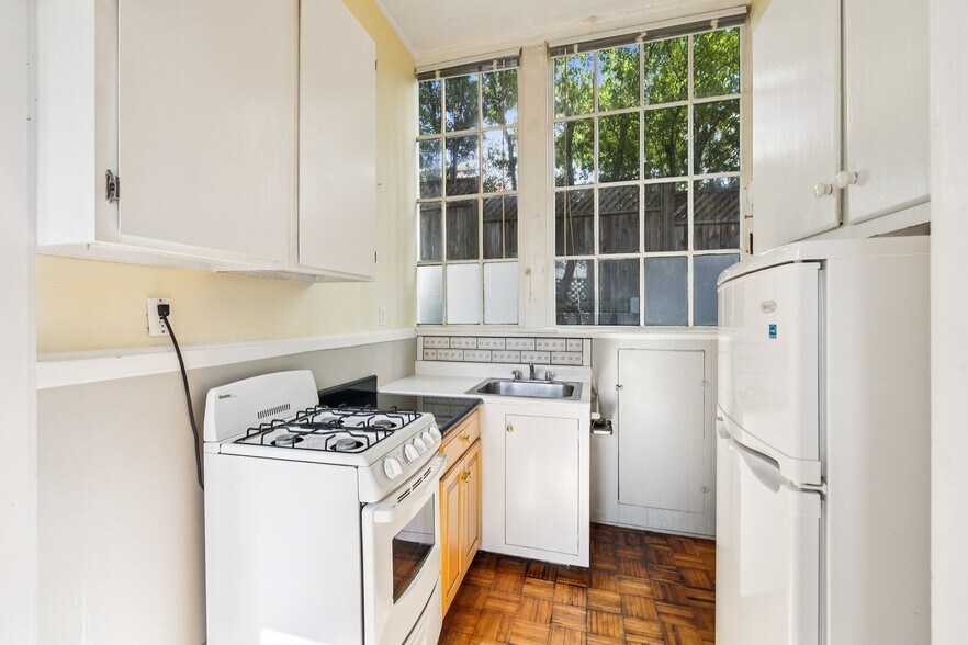 More Photos Of 2332-2334 California Street, San Francisco Apartments For Sale