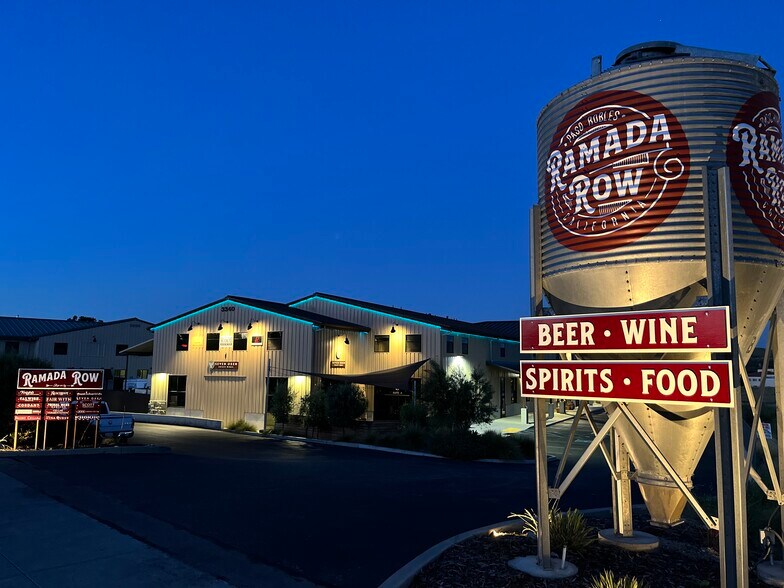 More Photos Of 3310 Ramada Dr, Paso Robles Flex For Lease