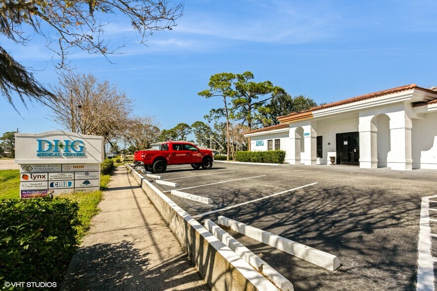 More Photos Of 2520 Tamiami Trl N, Nokomis Office For Sale