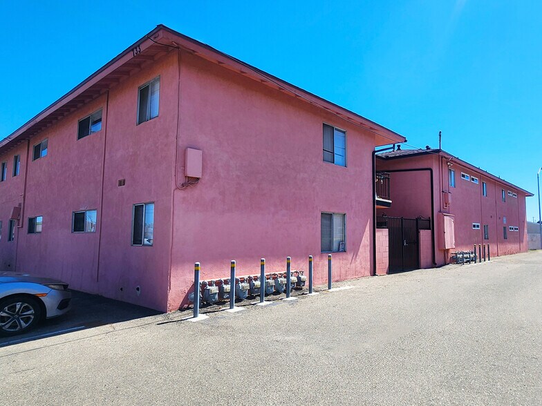 More Photos Of 733 N C St, Lompoc Apartments For Sale