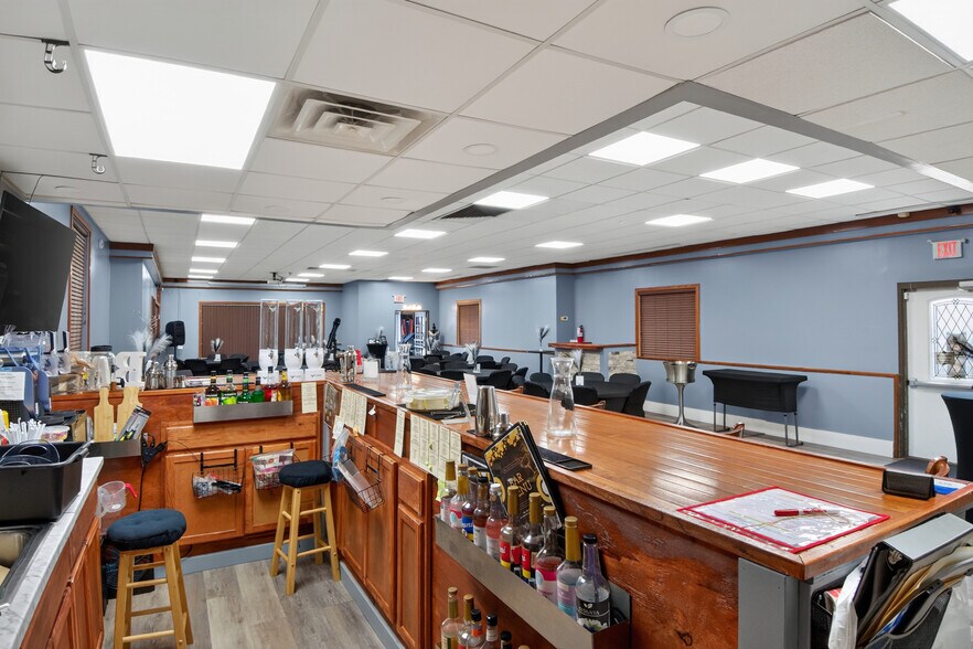 More Photos Of 5425 N Main St, Dayton Freestanding For Sale