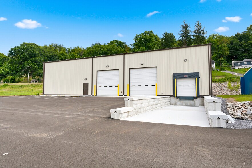 More Photos Of 1606 Glass Ave, Fairmont Industrial For Lease