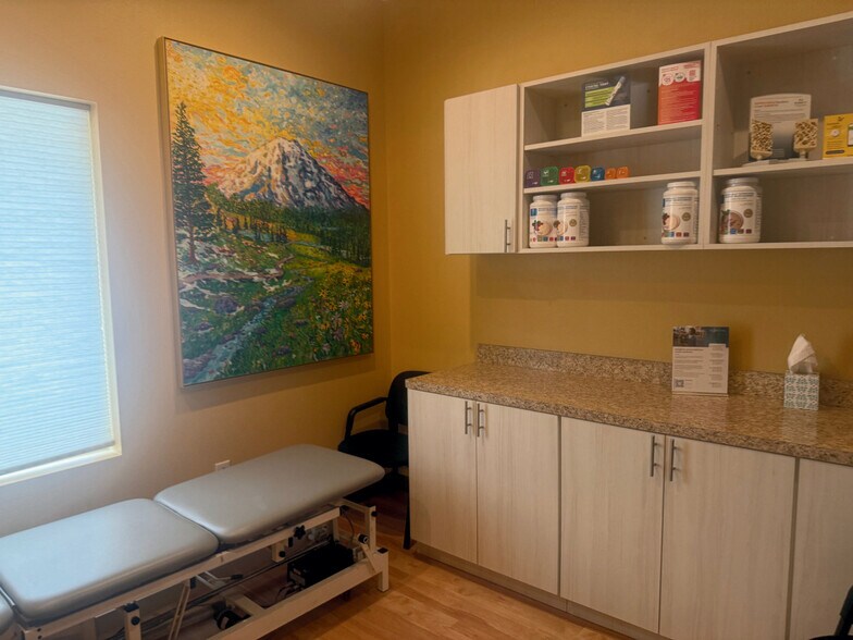 More Photos Of 1900 Matlock Rd, Mansfield Medical For Sale