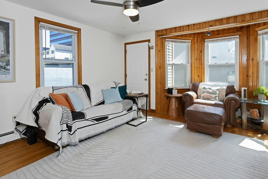 More Photos Of 45 Pleasant St, Stamford Apartments For Sale