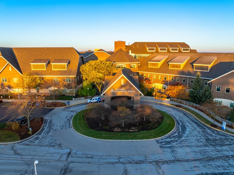 Primary Photo Of 13133 N Port Washington Rd, Mequon Medical For Lease