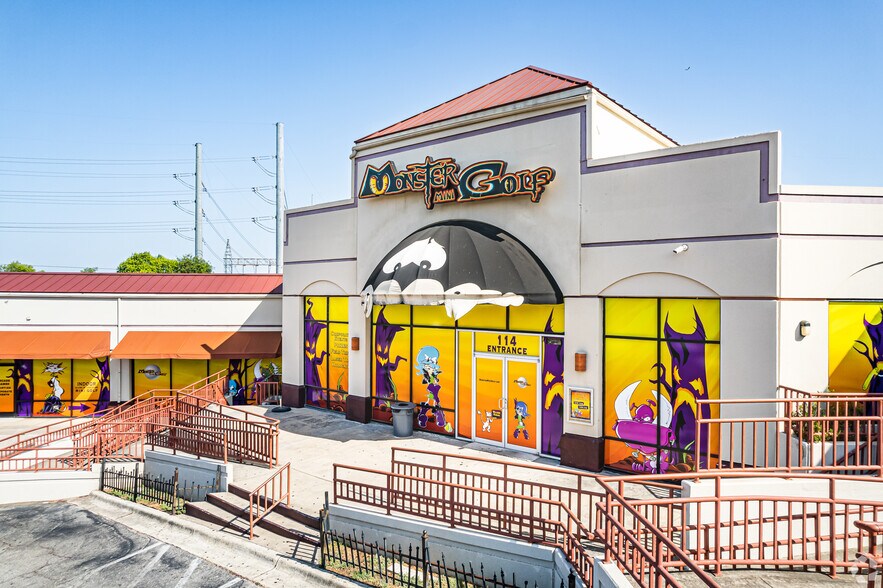 More Photos Of 2267 NW Military Hwy, San Antonio Unknown For Lease